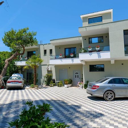 Vila Celaj Hotell Vlorë Exteriör bild