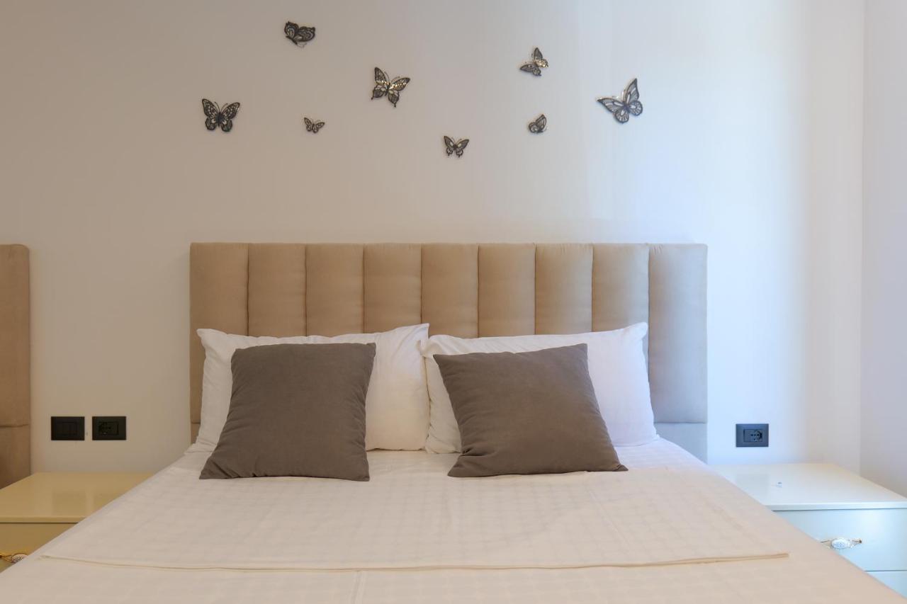 Vila Celaj Hotell Vlorë Exteriör bild