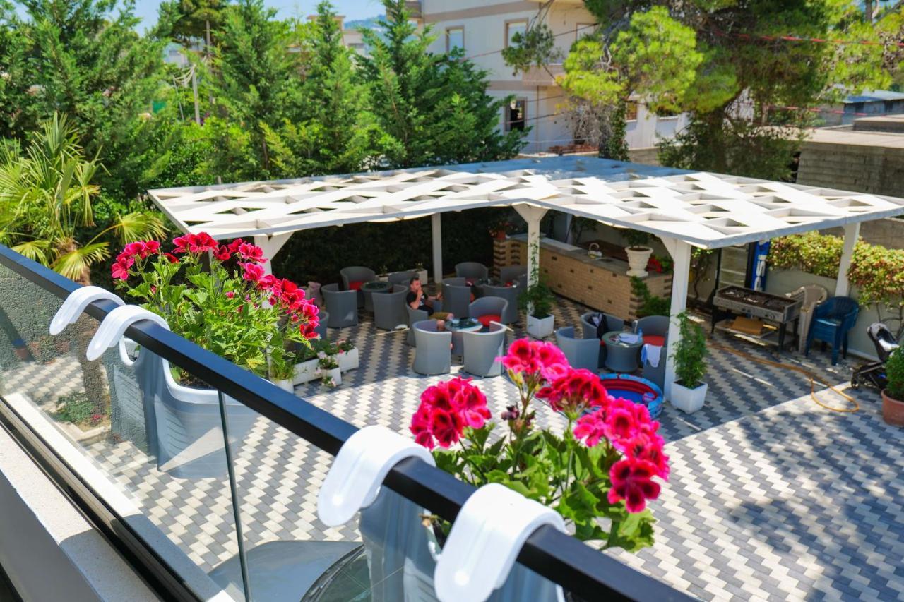 Vila Celaj Hotell Vlorë Exteriör bild