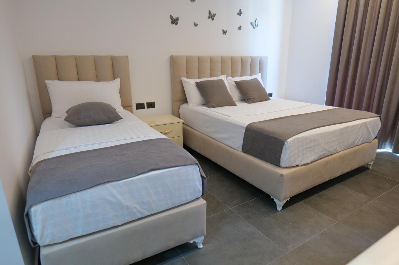 Vila Celaj Hotell Vlorë Exteriör bild